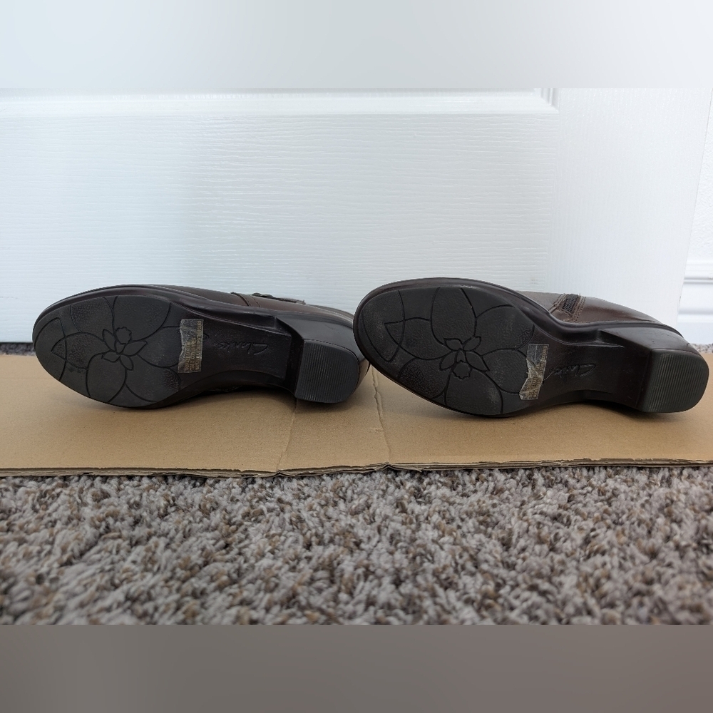 Clark’s Brown Leather Booties - Picture 7 of 12